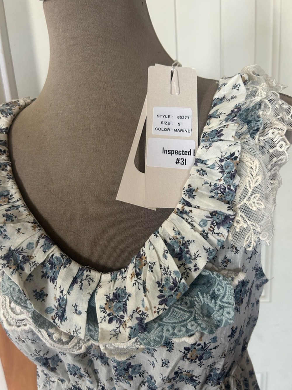 Dress - Picture 12 of 16
